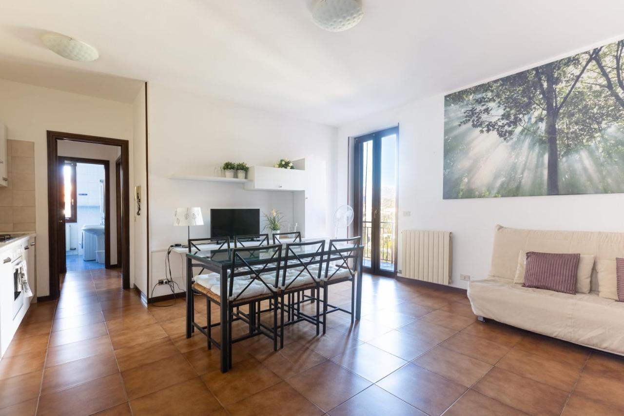 Mysa Properties - Casa Chicca, Flat With Lake View Terrace Perledo Buitenkant foto